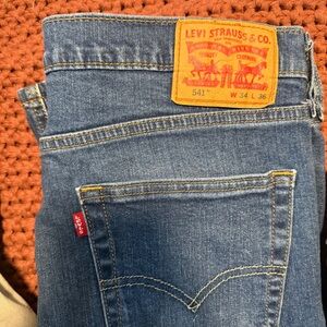 Levi's Classic Blue Jeans with Red Tab
